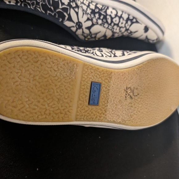 Kate Spade Navy and White Floral Slip-On Sneakers - Picture 9 of 11